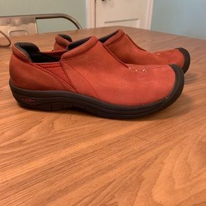 Keen Rust Color Slip On Very Good Condition